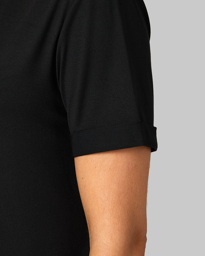 32 Degrees Black _ Women's Cool Relaxed Tee {model: Bruna is 5'7" and size 4, wearing size S}{bottom}{right} 