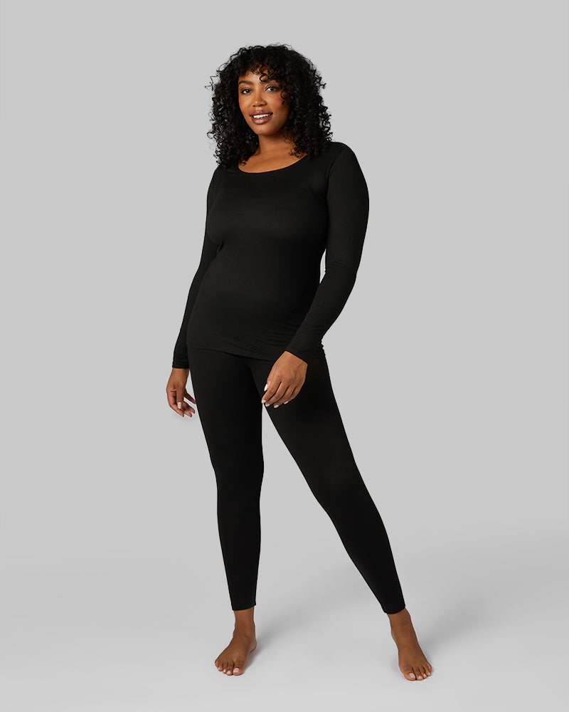 32 Degrees Black _ Women's Lightweight Baselayer scoop Top {model: Brianna is 5'10"and size 12 wearing size L}{bottom}{right} {bottom}{right}