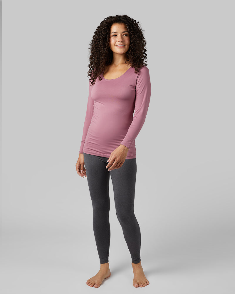 32 Degrees Dusky Orchid _ Women's Lightweight Baselayer scoop Top {model: Gabrielle is 5'8"and size 4 wearing size S}{bottom}{right} {bottom}{right}