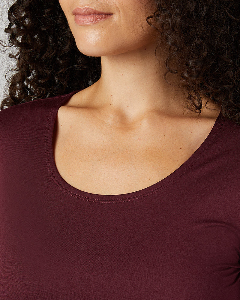 32 Degrees Maroon Banner _ Women's Lightweight Baselayer scoop Top {model: Gabrielle is 5'8"and size 4 wearing size S}{bottom}{right} {bottom}{right}