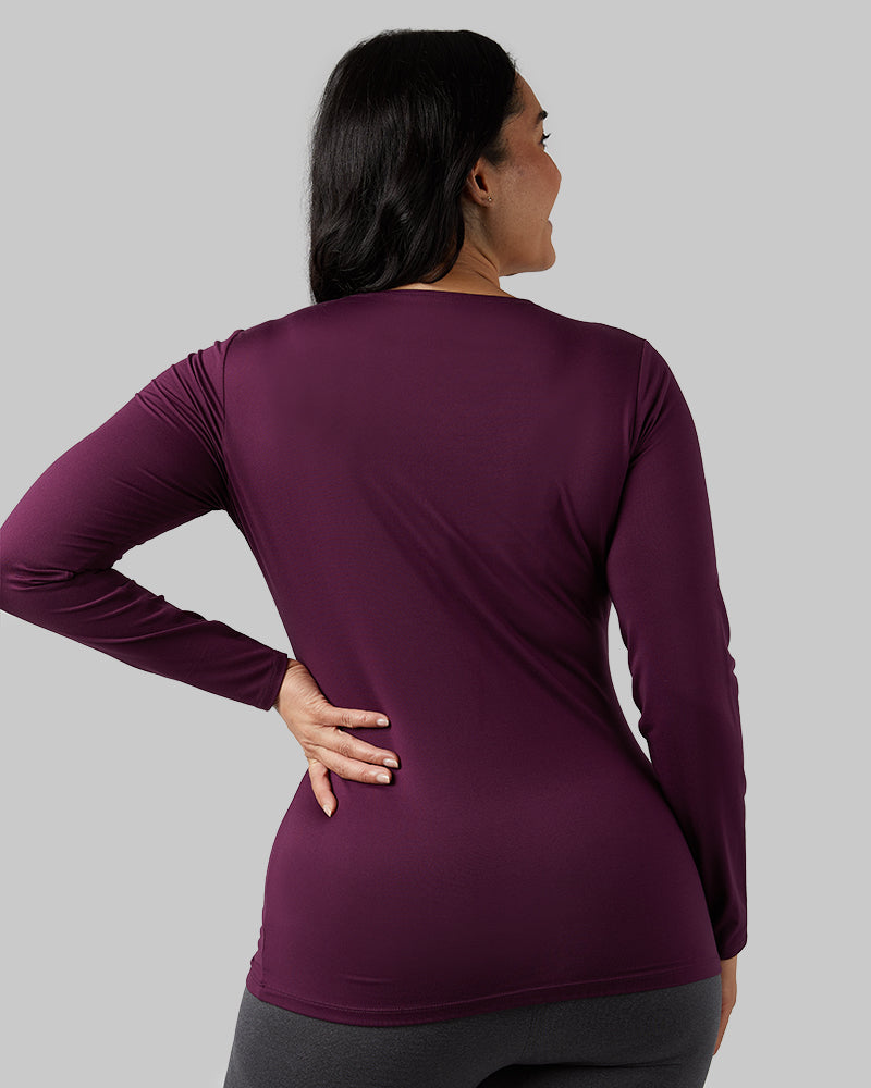 32 Degrees Winter Bloom _ Women's Lightweight Baselayer scoop Top {model: Amanda is 5'8"and size 14 wearing size L}{bottom}{right} {bottom}{right}