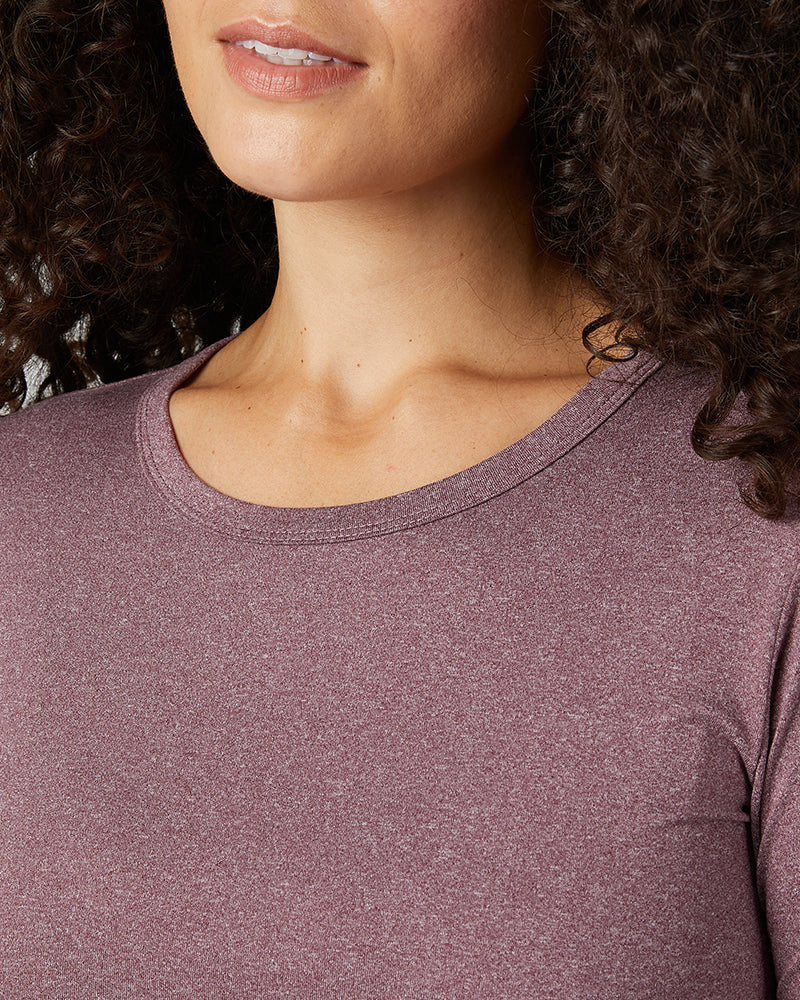 32 Degrees Wine Tasting Heather _ Women's Lightweight Baselayer Crew Top {model: Gabrielle is 5'8"and size 4 wearing size S}{bottom}{right} {bottom}{right}