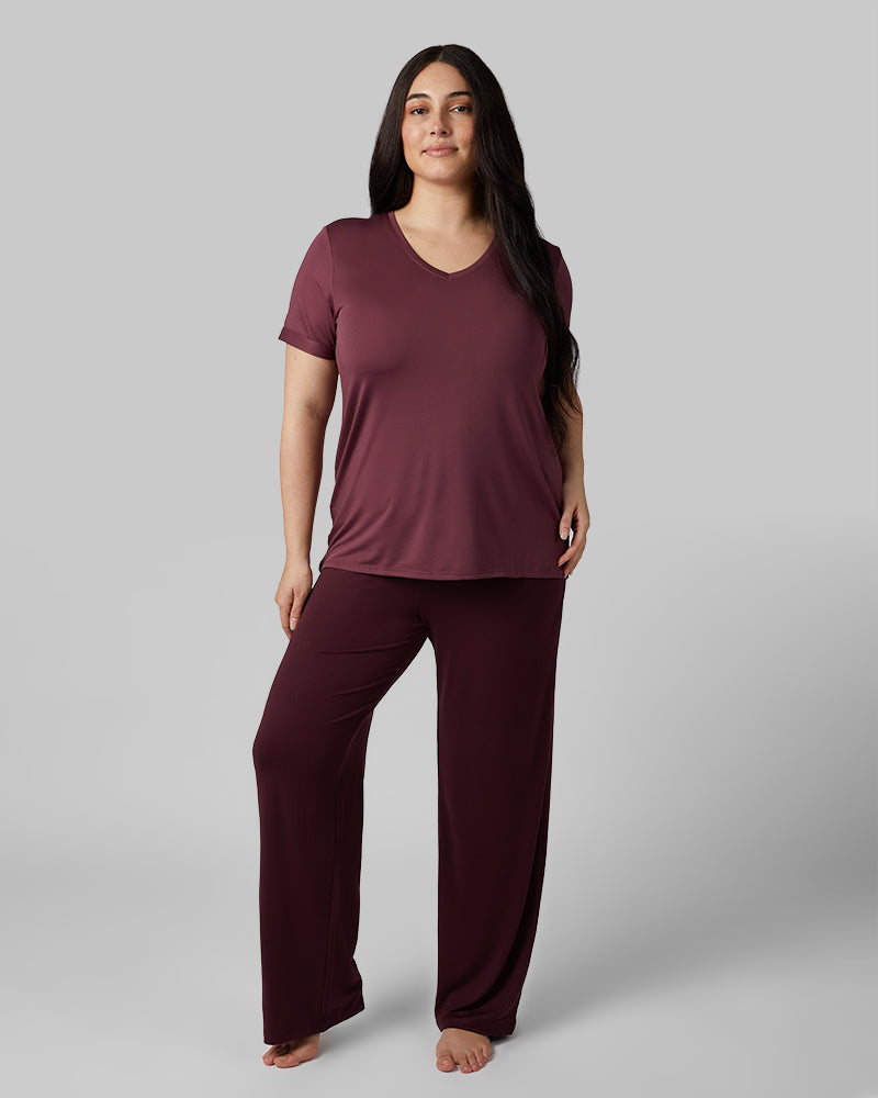 32 Degrees Eggplant _ Women's Cool Relaxed sleep T-shirt {model: Kristen is 5'7"and size 14 wearing size L}{bottom}{right} {bottom}{right}