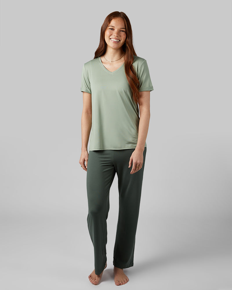32 Degrees Green Bay _ Women's Cool Relaxed sleep T-shirt {model: Izzy is 5'9"and size 4 wearing size S}{bottom}{right} {bottom}{right}