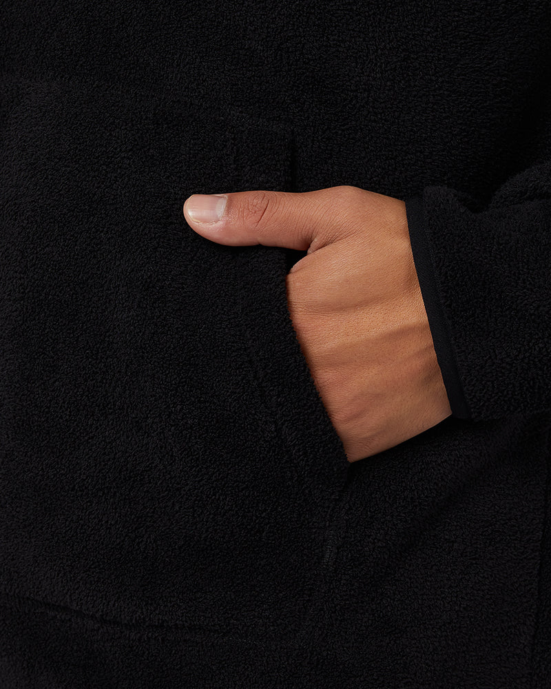 32 Degrees Black Onyx _ Men's Thermal Fleece 1/4 Zip Top {model: Shu is 6'1", wearing size M}{bottom}{right} {bottom}{right}