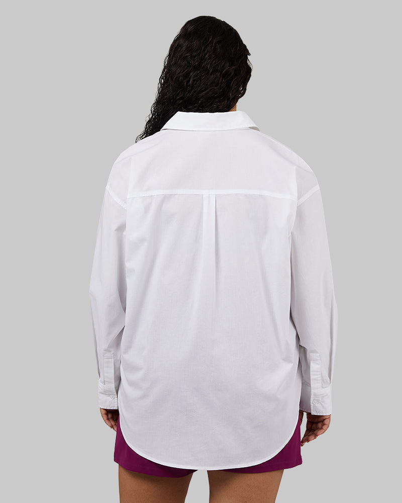 32 Degrees White _ Women's Oversized Cotton Long sleeve Button-Up {model: Kimberly is 5'9"and size 14 wearing size L}{bottom}{right} {bottom}{right}