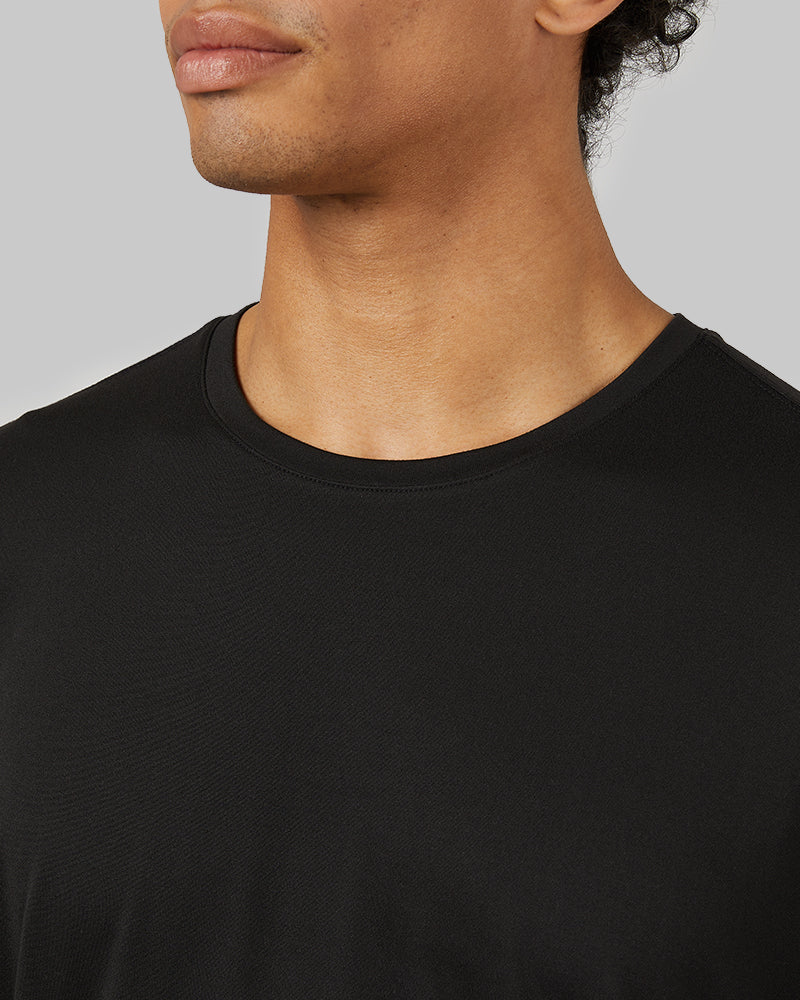32 Degrees Black _ Men's Cool Long sleeve T-shirt {model: Isaiah is 6'1", wearing size M}{bottom}{right} {bottom}{right}