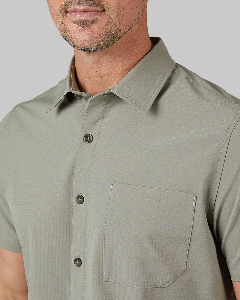 32 Degrees Seagrass _ Men's Casual short sleeve Dress shirt {model: Andrew is 6'2", wearing size M}{bottom}{right} {bottom}{right}