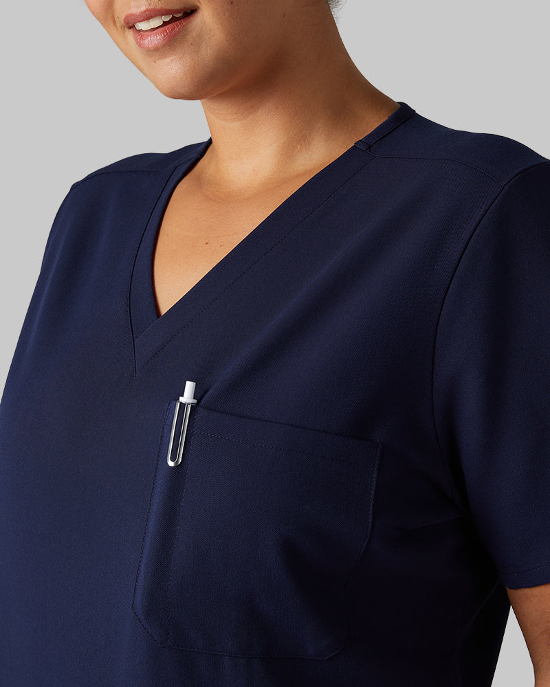 32 Degrees Navy _ Womens 1-Pocket V-Neck scrub Top {model: Hannah is 5'10and size 14 wearing size L}{bottom}{right} {bottom}{right}