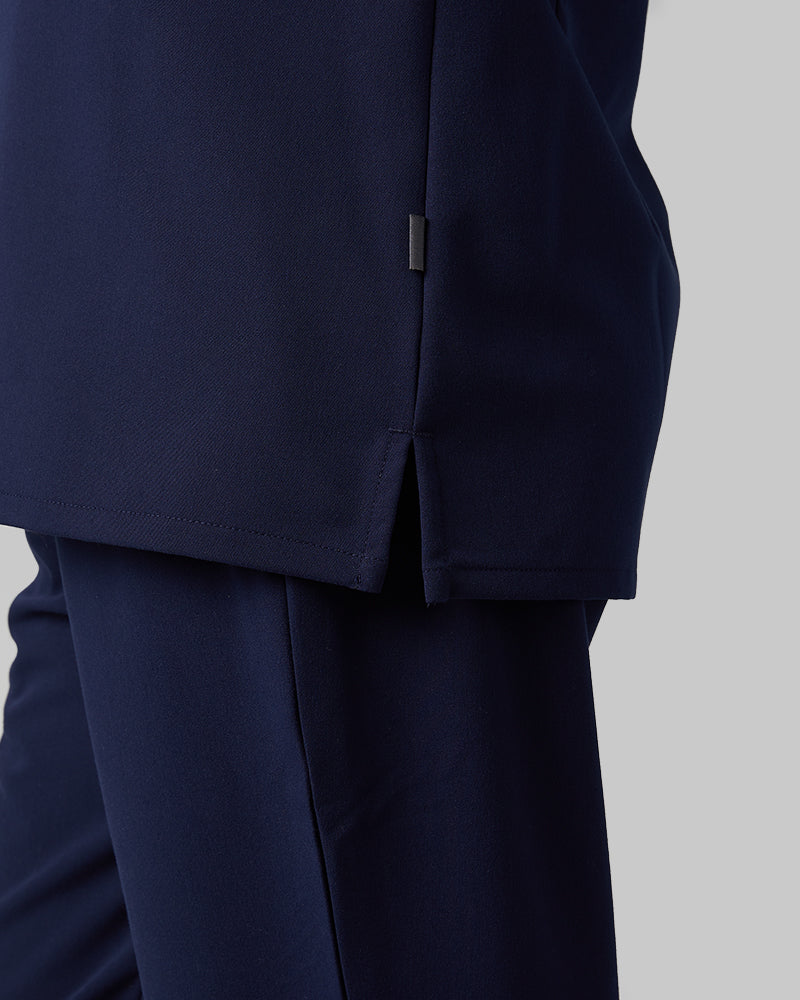 32 Degrees Navy _ Womens 1-Pocket V-Neck scrub Top {model: Arantza is 5'9"and size 2 wearing size XS}{bottom}{right} {bottom}{right}