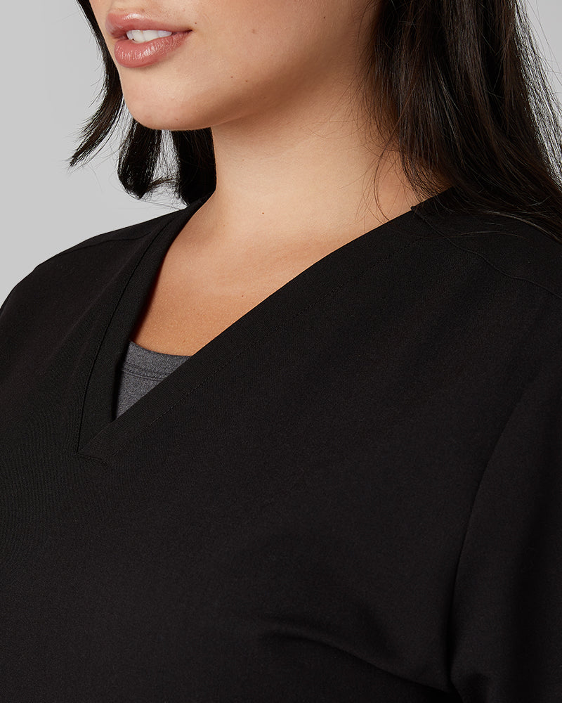 32 Degrees Black _ Women's 2-Pocket V-Neck scrub Top {model: Francesca is 5'10and size 6 wearing size M}{bottom}{right} {bottom}{right}