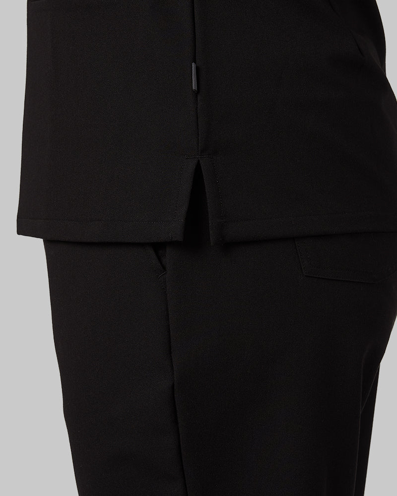 32 Degrees Black _ Women's 2-Pocket V-Neck scrub Top {model: Francesca is 5'10and size 6 wearing size M}{bottom}{right} {bottom}{right}