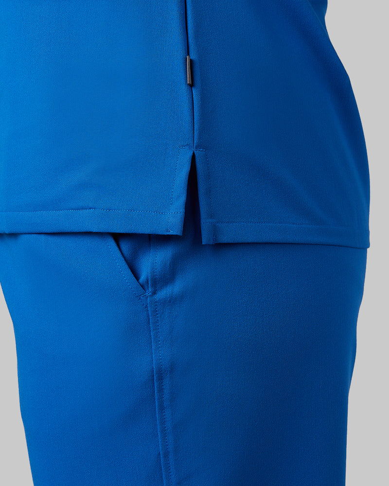 32 Degrees Royal _ Women's 2-Pocket V-Neck scrub Top {model: Francesca is 5'10and size 6 wearing size M}{bottom}{right} {bottom}{right}