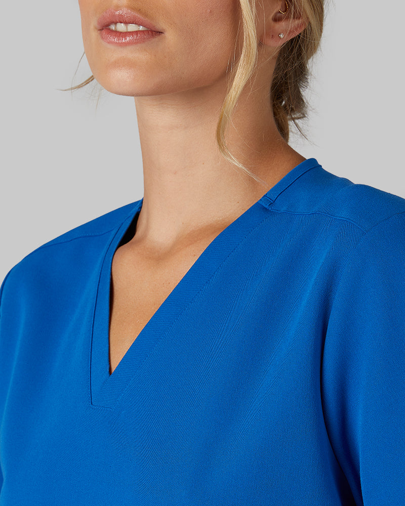 32 Degrees Royal _ Women's 2-Pocket V-Neck scrub Top {model: Colby is 5'9"and size 4 wearing size S}{bottom}{right} {bottom}{right}