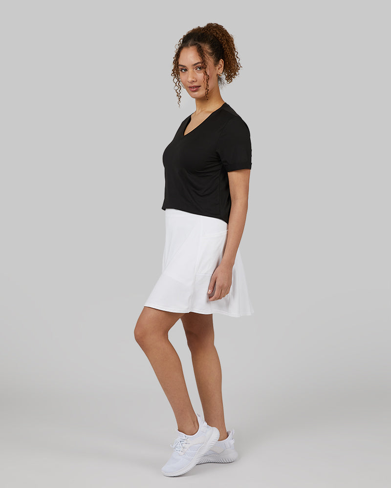 32 Degrees Black _ Womens Cool Relaxed Sleep T-Shirt {model: Yanisha is 5'7" and size 4, wearing size S}{bottom}{right} {bottom}{right}