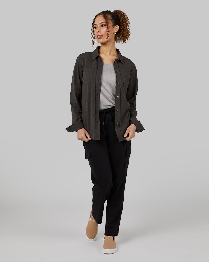 32 Degrees Ghost Grey Heather _ Womens Cool Relaxed Sleep T-Shirt {model: Yanisha is 5'7" and size 4, wearing size S}{bottom}{right} {bottom}{right}